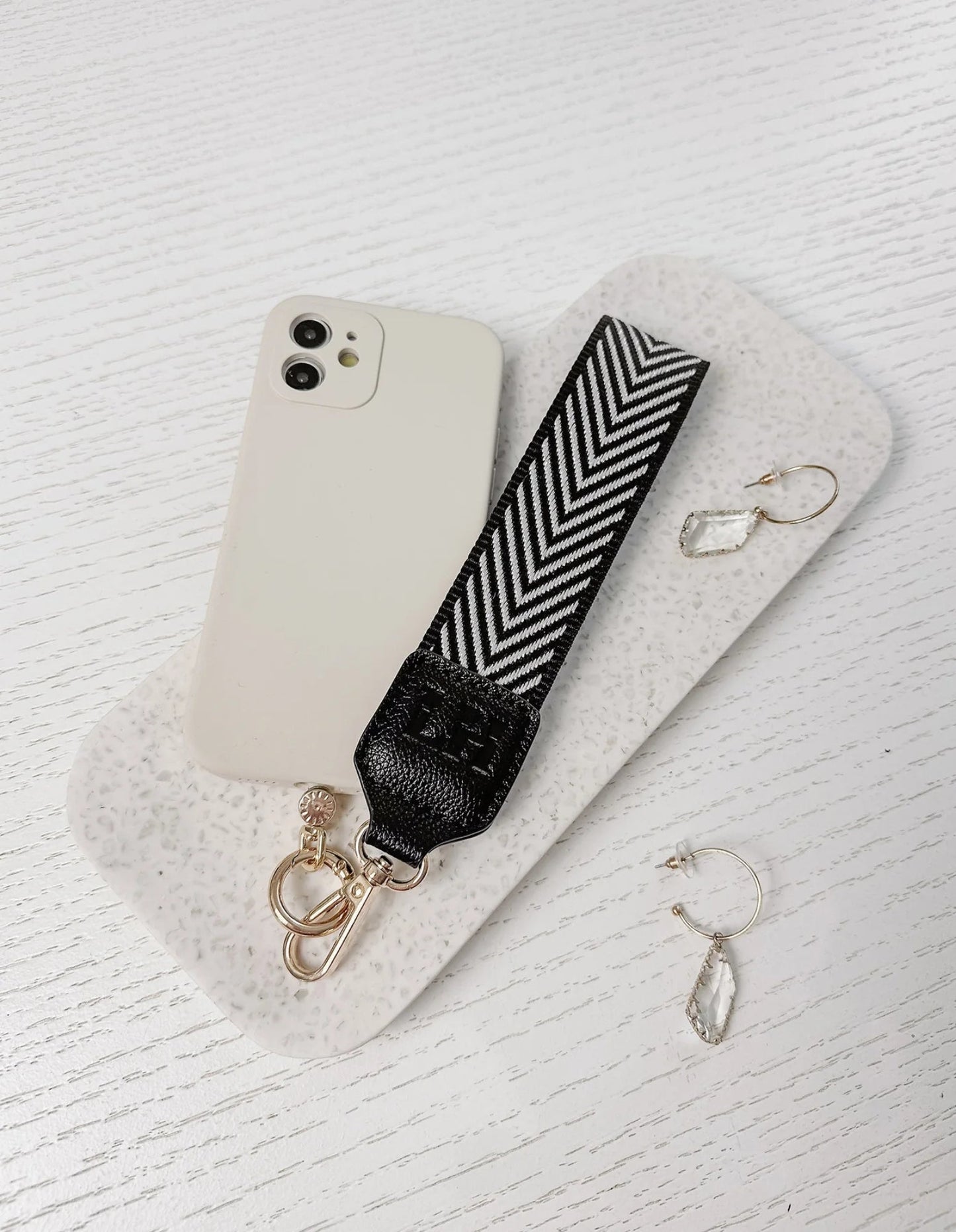 Iris Keyring with Phone Attachment - Black - Louenhide