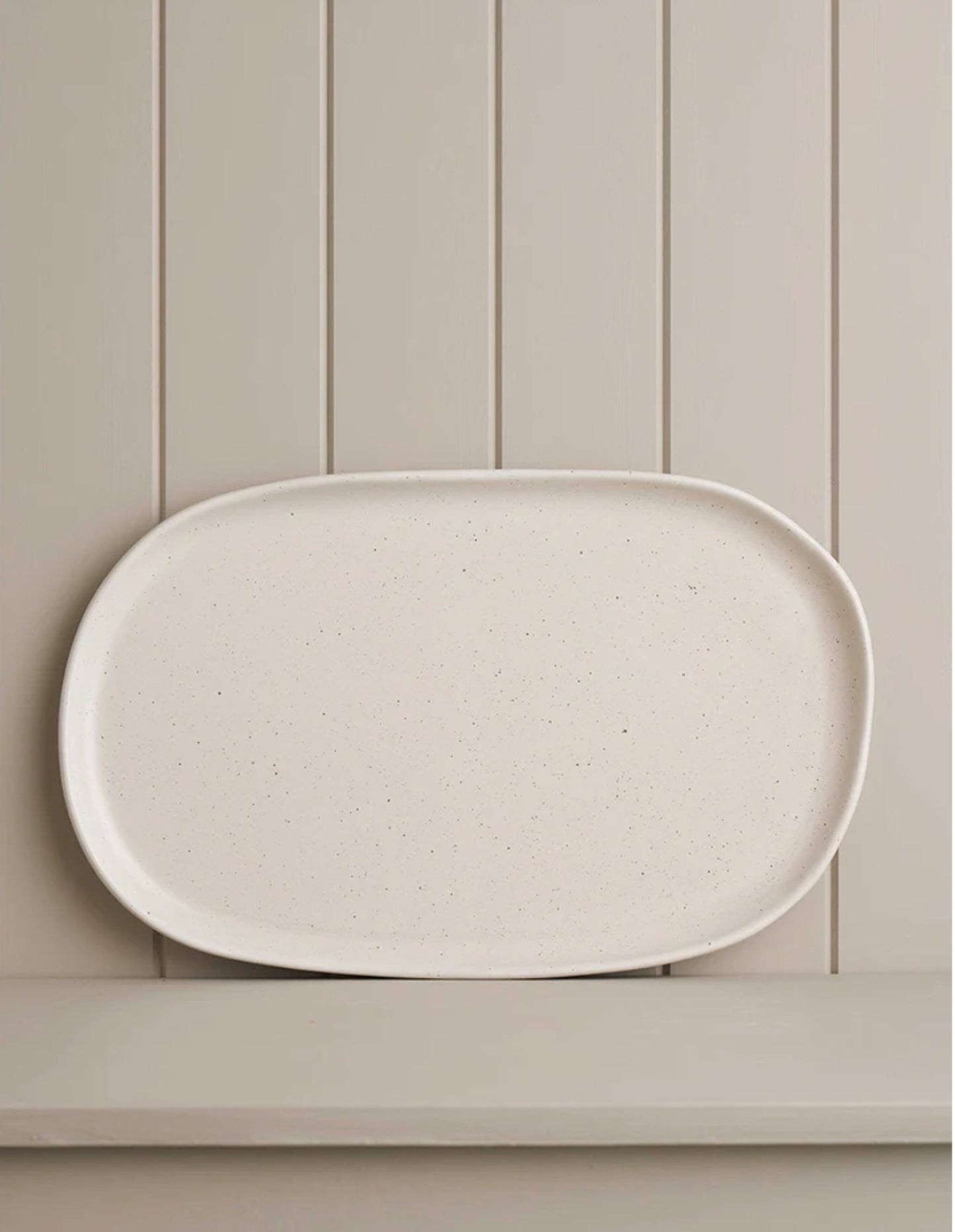 Grand plat oblong / Table d'abondance en terre naturelle